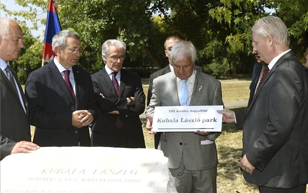 Leleplezték a Barcelona legendájáról elnevezett park \