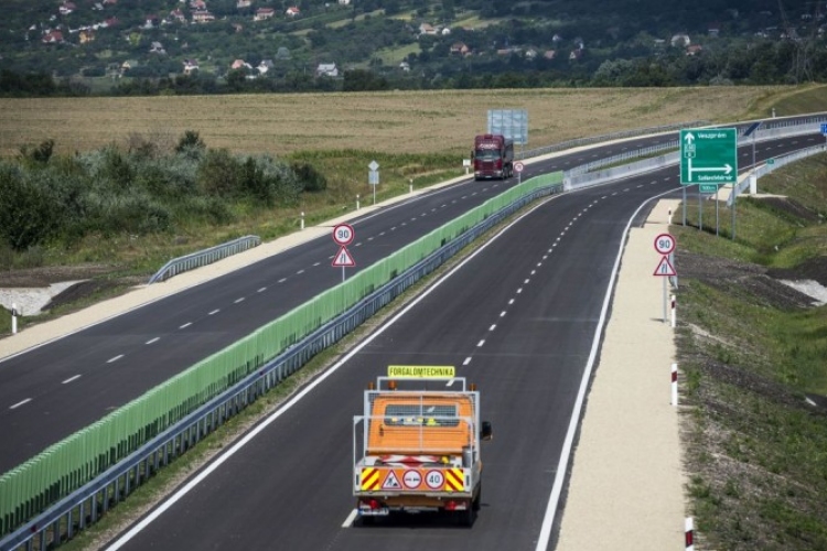 2018 márciusától használható lesz a 8-as főút várpalotai elkerülője