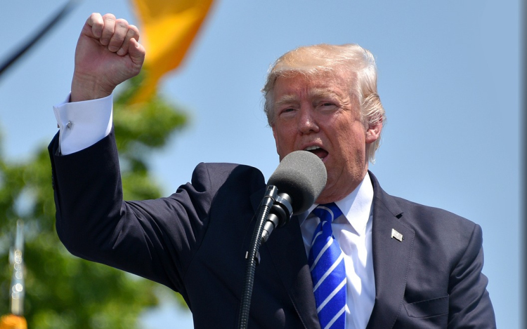 Donald Trump nagyon jónak minősítette megbízottjai és Vlagyimir Putyin moszkvai találkozóját