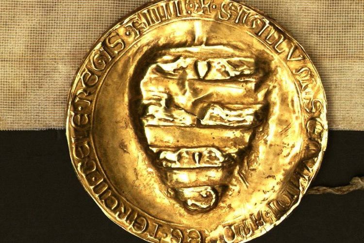 Aranybulla művészeti napok kiállítással, vigadalommal, Deák Bill koncerttel