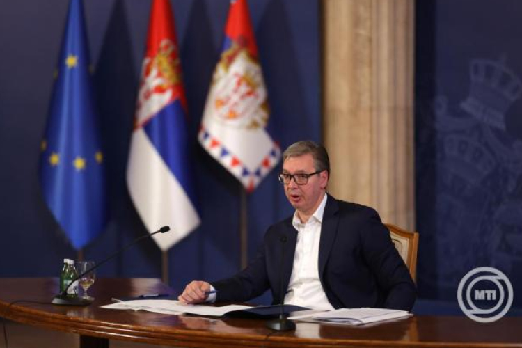 Szerb elnök: nem mennek jól a tárgyalások a Mollal