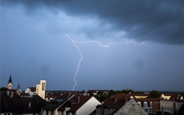 A keddi vihar után több mint 4 ezer kárbejelentés érkezett 